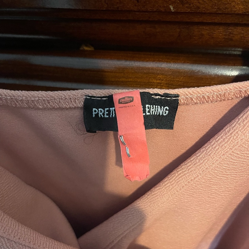 PrettyLittleThing Pink Ruched Mini Dress - Picture 2 of 2